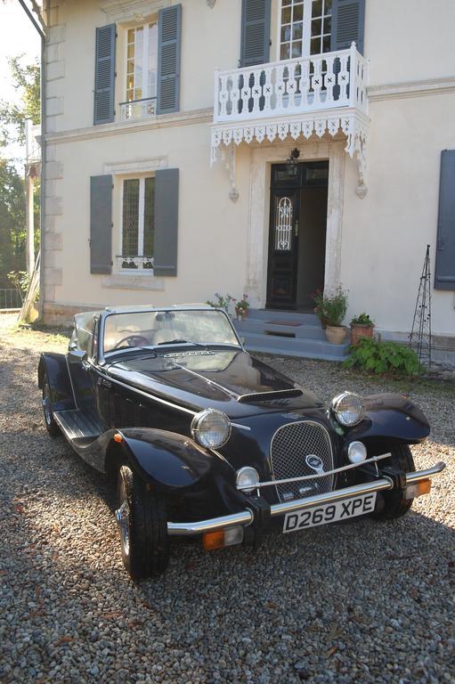 Bed and Breakfast Le Chalet De Luxe Saint-Séverin Exterior foto